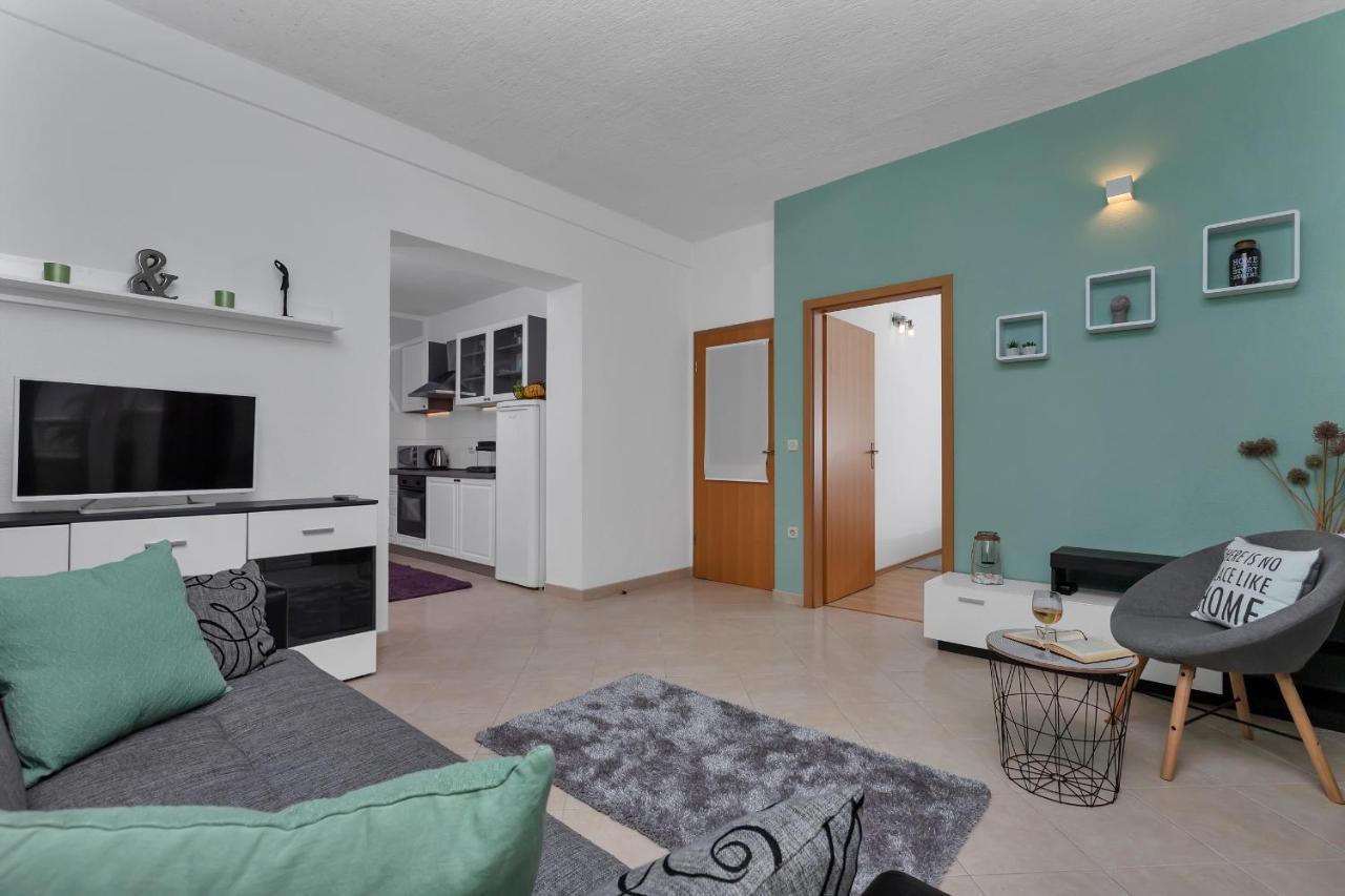 Apartmani Luna Baška Voda Esterno foto
