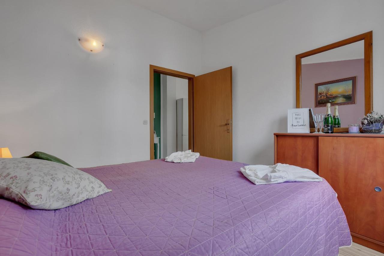 Apartmani Luna Baška Voda Esterno foto