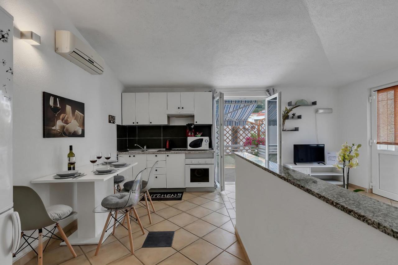 Apartmani Luna Baška Voda Esterno foto