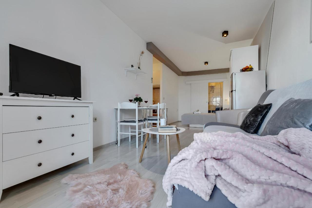 Apartmani Luna Baška Voda Esterno foto