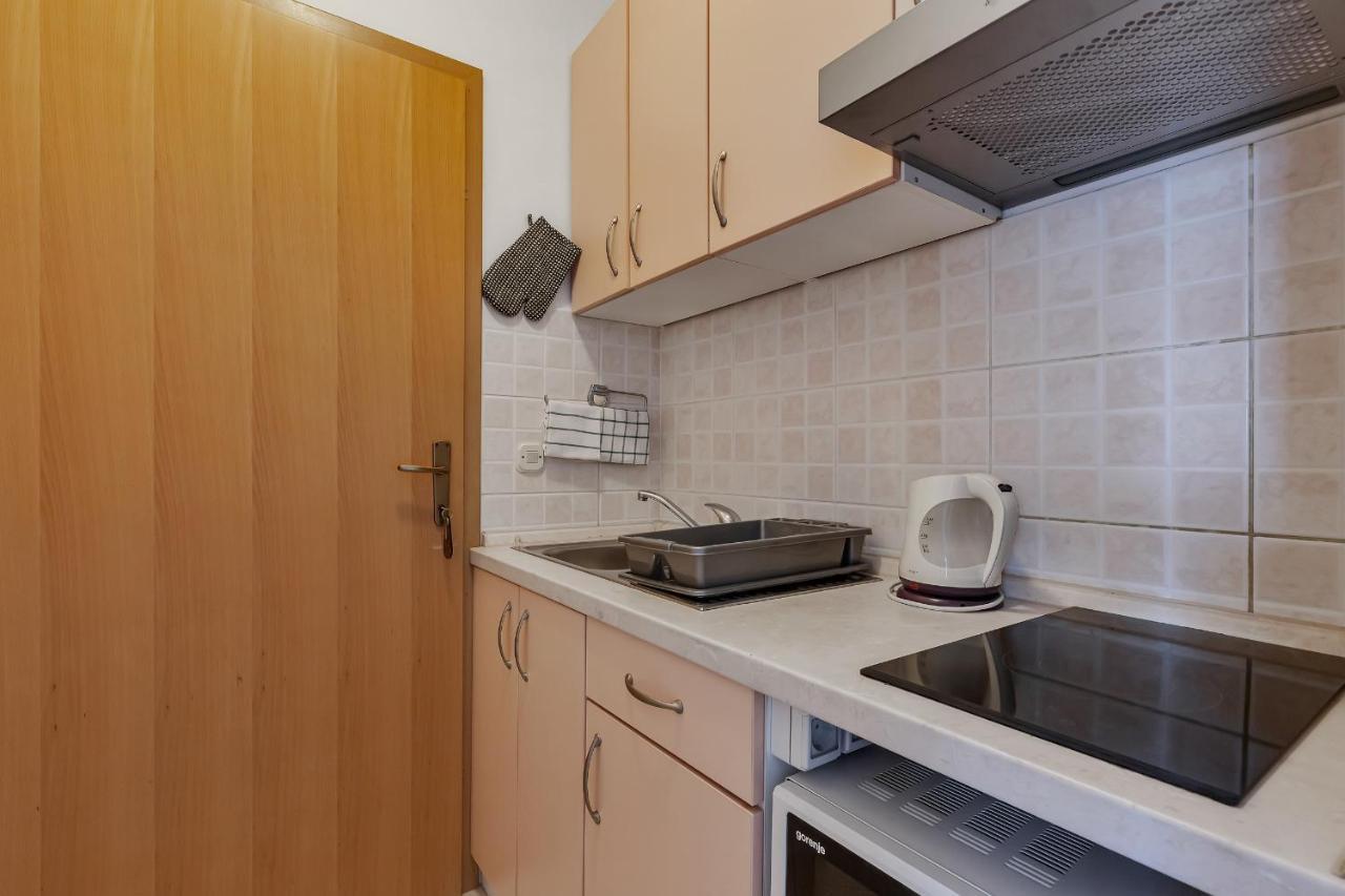 Apartmani Luna Baška Voda Esterno foto