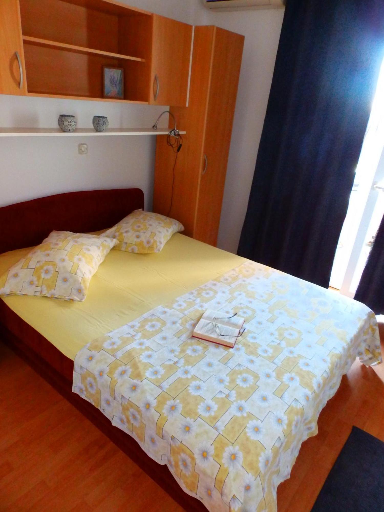 Apartmani Luna Baška Voda Camera foto