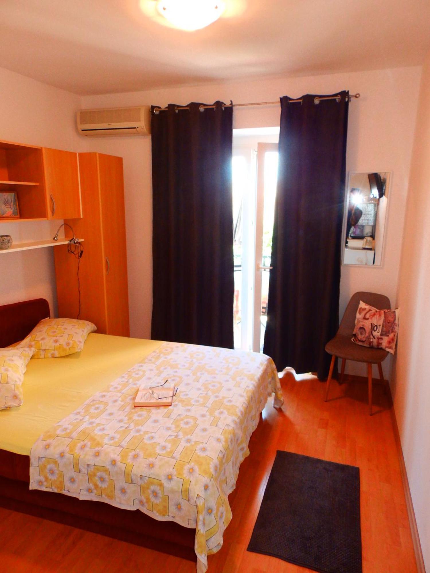 Apartmani Luna Baška Voda Camera foto